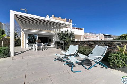 Villa a Empuriabrava, Gerona, Empuriabrava - € 930.000 | Ref: 2549 - foto 11