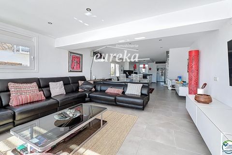 Villa a Empuriabrava, Gerona, Empuriabrava - € 930.000 | Ref: 2549 - foto 15