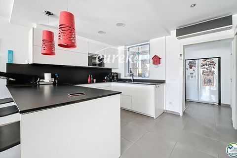 Villa a Empuriabrava, Gerona, Empuriabrava - € 930.000 | Ref: 2549 - foto 21