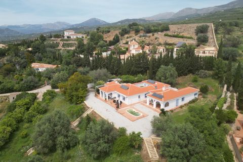 Villa i Alcaucin, Malaga, Alcaucin - € 525.000 | Ref: IRE2614 - foto 48