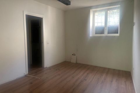 Erhvervsejendom i Schio, Vicenza, Schio - € 200.000 | Ref: HL0391 - foto 11