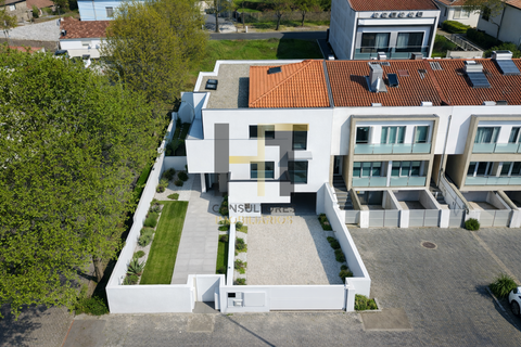 Villa i Maia, Porto, Maia - € 490.000 | Ref: SR0056 - foto 22