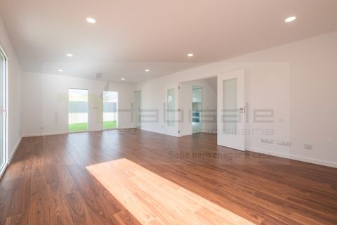 Villa i Cascais, Lisbon, Cascais - € 1.250.000 | Ref: P4612 (2) - foto 1