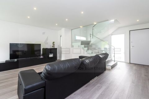 Villa a Odivelas, Lisbon, Odivelas - € 760.000 | Ref: D3398 - foto 15