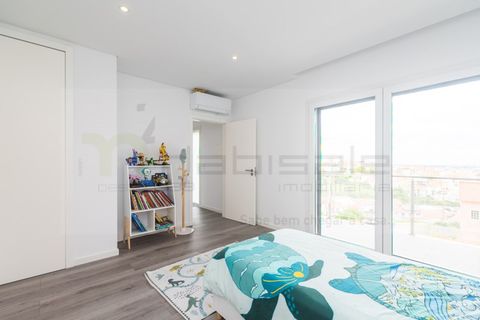 Villa a Odivelas, Lisbon, Odivelas - € 760.000 | Ref: D3398 - foto 24
