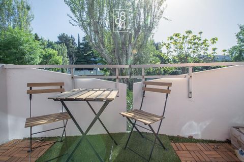Lejlighed i Marseille, Bouches-du-Rhone, Marseille - € 115.000 | Ref: J7KZ-29A-XK1 - foto 2