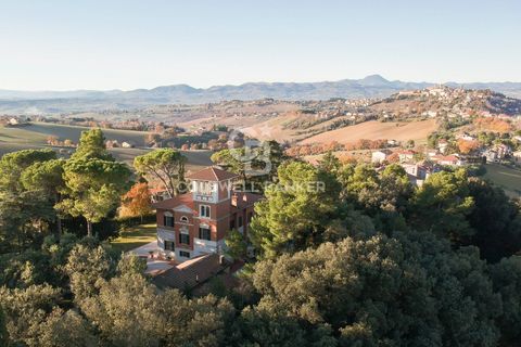 Villa i Filottrano, Ancona, Filottrano - € 1 580 000 | Ref: CBI099-1528-520801 - foto 3