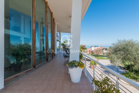 Villa i Pesaro, Pesaro and Urbino, Pesaro - € 2.600.000 | Ref: CBI099-1528-520836 - foto 16