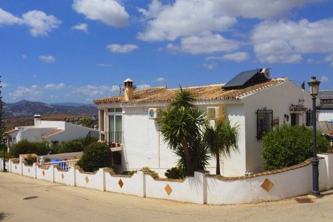 Villa a Alcaucin, Malaga, Alcaucin - € 335.000 | Ref: R5367244 - foto 4