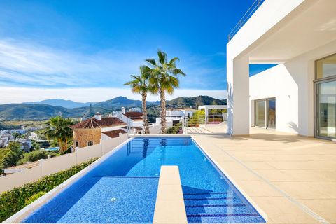 Villa i Benahavis, Malaga, Benahavis - € 2.200.000 | Ref: CRLA001V4 - foto 7