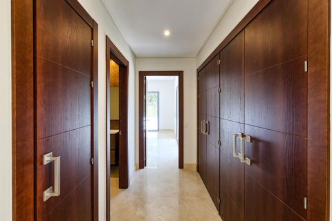 Villa i Benahavis, Malaga, Benahavis - € 2.200.000 | Ref: CRLA001V4 - foto 18