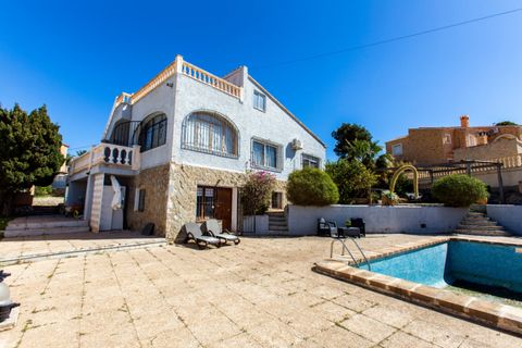 Villa en Calpe, Alicante, Calpe - € 490.000 | Ref: C12277* - photo 1