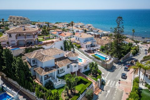 Villa a El Chaparral, Malaga, El Chaparral - € 1.495.000 | Ref: R5083999 - foto 8