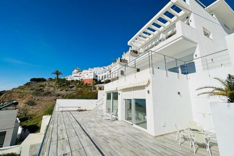 Villa en Nerja, Malaga, Nerja - € 2.400.000 | Ref: MLH989 - photo 17