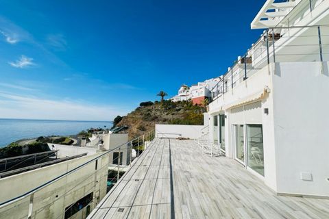 Villa en Nerja, Malaga, Nerja - € 2.400.000 | Ref: MLH989 - photo 23