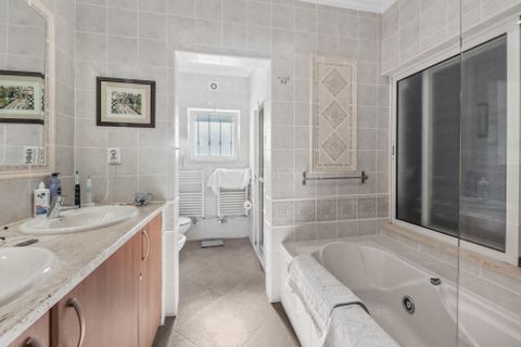 Villa a Alvor, Faro, Alvor - € 915.000 | Ref: FC1052VCZ - foto 19