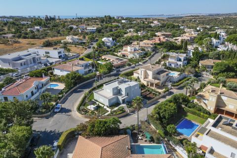 Villa a Alvor, Faro, Alvor - € 915.000 | Ref: FC1052VCZ - foto 38
