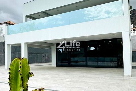 Villa a Adeje, Tenerife, Adeje - € 1.750.000 | Ref: PD-2804263 - foto 29