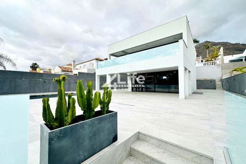 Villa a Adeje, Tenerife, Adeje - € 1.750.000 | Ref: PD-2804263 - foto 30