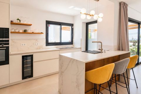 Villa i Benalmadena, Malaga, Benalmadena - € 1.350.000 | Ref: R5368144 - foto 15