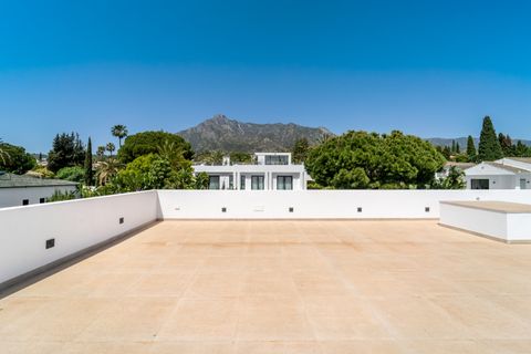 Villa en Marbella, Malaga, Marbella - € 4.600.000 | Ref: PANR-15633 - photo 17