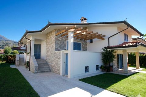 Villa i Camaiore, Lucca, Camaiore - € 635.000 | Ref: a10803rv2563049 - foto 2