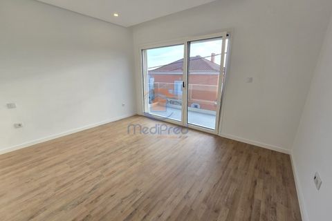 Villa i Odivelas, Lisbon, Odivelas - € 890.000 | Ref: MJM6983R2 - foto 40