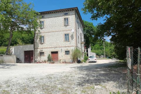 Landejendom i Sassoferrato, Ancona, Sassoferrato - € 230.000 | Ref: CR327 - foto 6