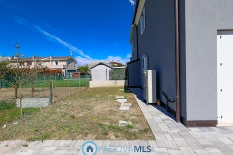 Villa i Abano Terme, Padua, Abano Terme - € 395.000 | Ref: BI004 - foto 2
