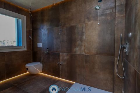 Villa i Abano Terme, Padua, Abano Terme - € 395.000 | Ref: BI004 - foto 23