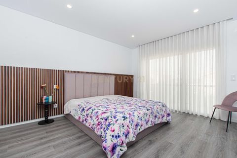 Villa i Seixal, Setubal, Seixal - € 520.000 | Ref: C0483-01837 - foto 10