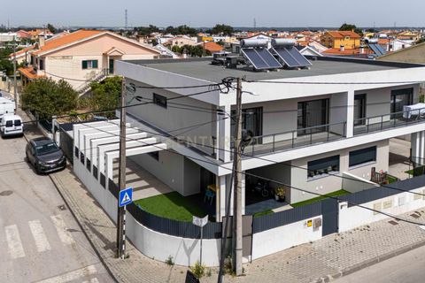 Villa i Seixal, Setubal, Seixal - € 520.000 | Ref: C0483-01837 - foto 39