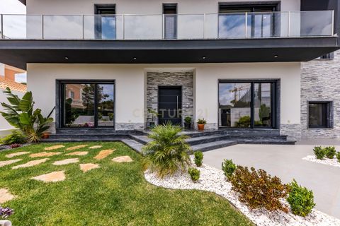 Villa i Cascais, Lisbon, Cascais - € 3.800.000 | Ref: C0483-01838 - foto 4
