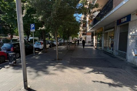 Erhvervsejendom i Rome, Rome, Rome - € 60.000 | Ref: GANDIGLIO ATTIVITA - foto 4