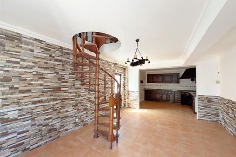 Villa i Alenquer, Lisbon, Alenquer - € 293.000 | Ref: XLRE-0179/12758 - foto 4