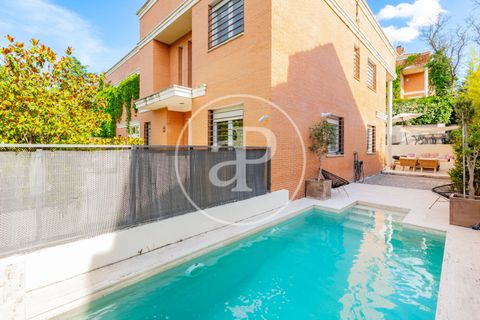 Villa i Madrid, Madrid, Madrid - € 1.450.000 | Ref: VMO2604015 - foto 1
