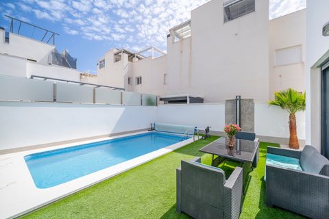 Villa a Torrevieja, Alicante, Torrevieja - € 559.000 | Ref: 777493 - foto 5