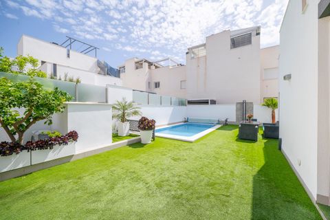 Villa a Torrevieja, Alicante, Torrevieja - € 559.000 | Ref: 777493 - foto 8