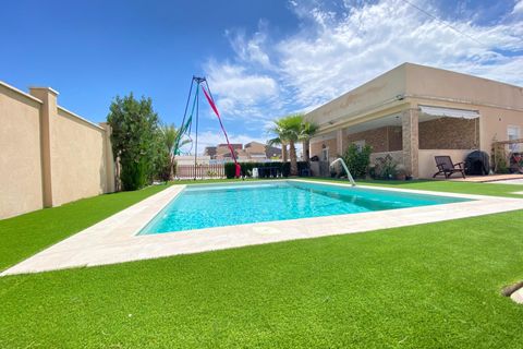 Villa a Torrevieja, Alicante, Torrevieja - € 440.000 | Ref: C1-270/4147 - foto 2