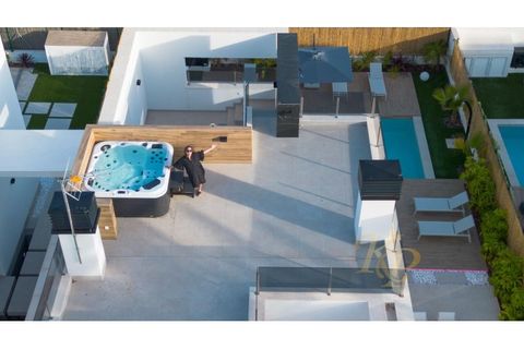 Villa en Torreta, Alicante, Torreta - € 639.000 | Ref: MLSC2832884 - photo 8