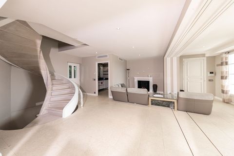 Villa i Antibes, Alpes-Maritimes, Antibes - € 3.937.000 | Ref: HH-16157379 - foto 1