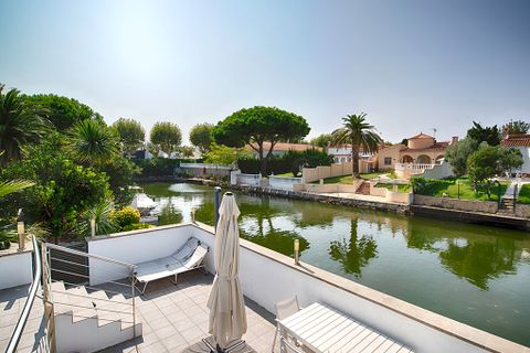 Villa i Empuriabrava, Gerona, Empuriabrava - € 1.115.000 | Ref: W-02WTJQ - foto 11