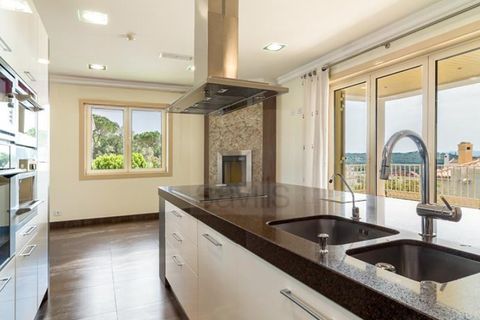 Villa i Amadora, Lisbon, Amadora - € 1.799.000 | Ref: SAV16349 - foto 8