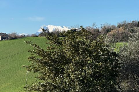 Villa i Fermo, Fermo, Fermo - € 550.000 | Ref: AQ01 - foto 4