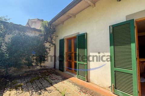 Villa i Arezzo, Arezzo, Arezzo - € 580.000 | Ref: V04CD - foto 2
