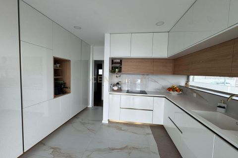 Villa i Vila do Conde, Porto, Vila do Conde - € 715.000 | Ref: C0393-01521 - foto 16