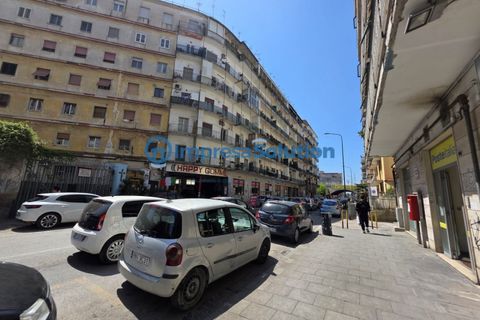 Erhvervsejendom i Naples, Naples, Naples - € 145.000 | Ref: flegreo.a - foto 1