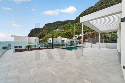 Byhus i Calheta, Madeira, Calheta - € 1.850.000 | Ref: KWPT-031724 - foto 4