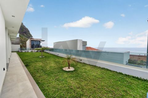 Byhus i Calheta, Madeira, Calheta - € 1.850.000 | Ref: KWPT-031724 - foto 43