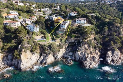 Villa i Lloret De Mar, Gerona, Lloret De Mar - € 1.847.000 | Ref: 75267 - foto 1
